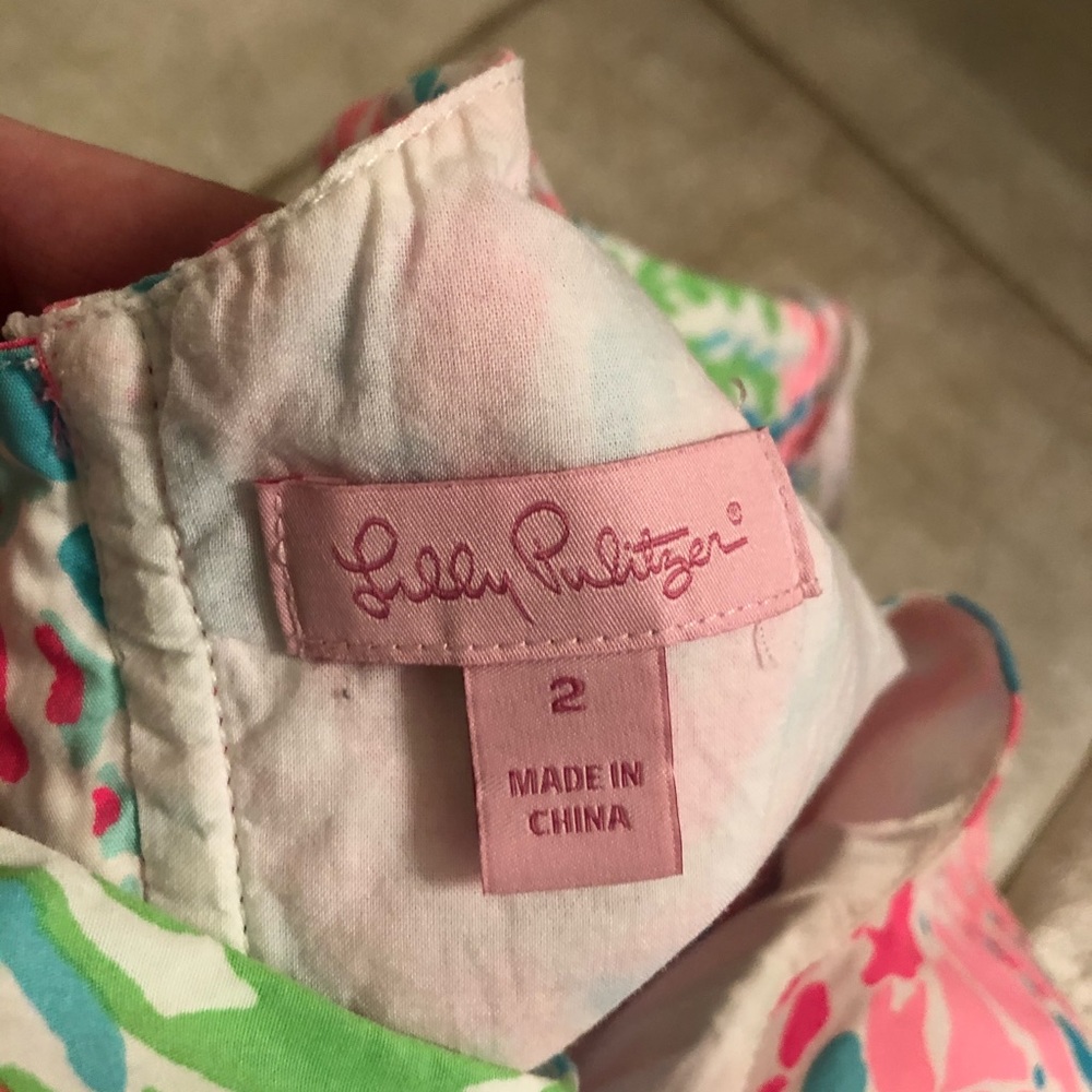 ❌SOLD❌Lilly Pulitzer shift dress - Picture 4 of 6